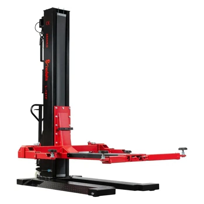 One post lift REDATS L-121F